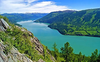 The Quiet Power of Listening:Why It Beats Every Explanation I’ve Ever Tried